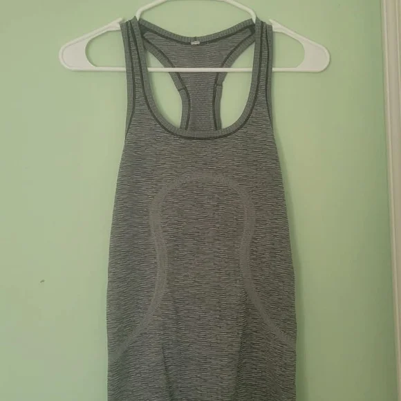 Lululemon Athletica blouse - Picture 2 of 7